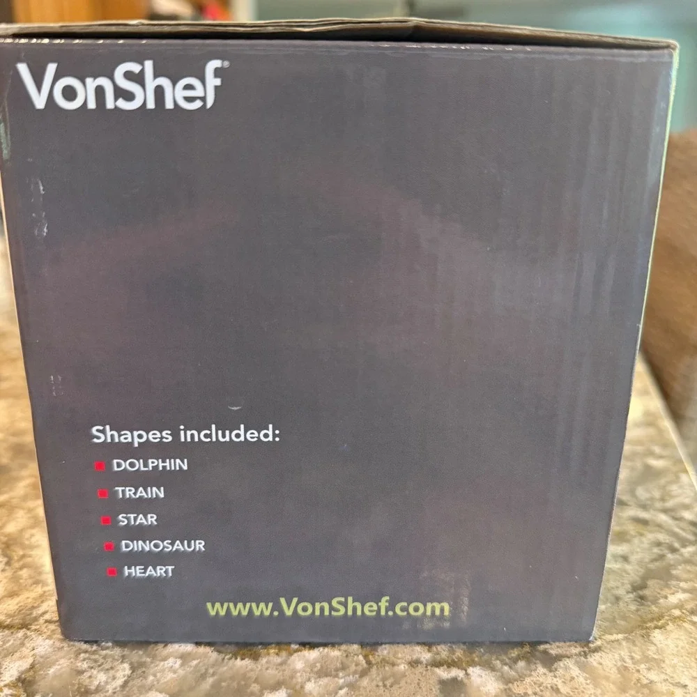 VonShef Sandwich Cutters 5 Piece Set Kids Dolphin Train Dinosaur Star Heart
